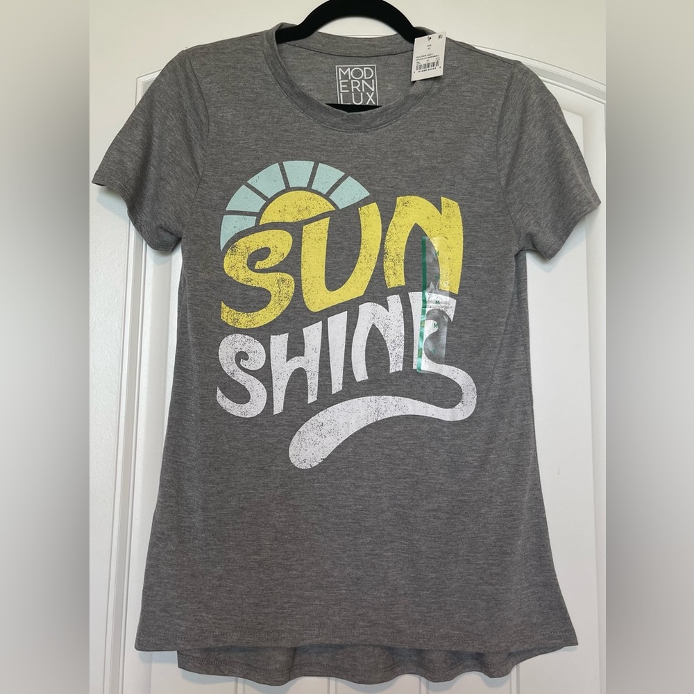 •Target• New Woman’s Modern Lux Gray Sunshine T-Shirt (Size Medium)